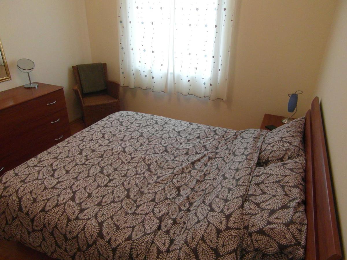 Bentley - Sea-View - 2 Bedroom Apartment Premantura Bagian luar foto