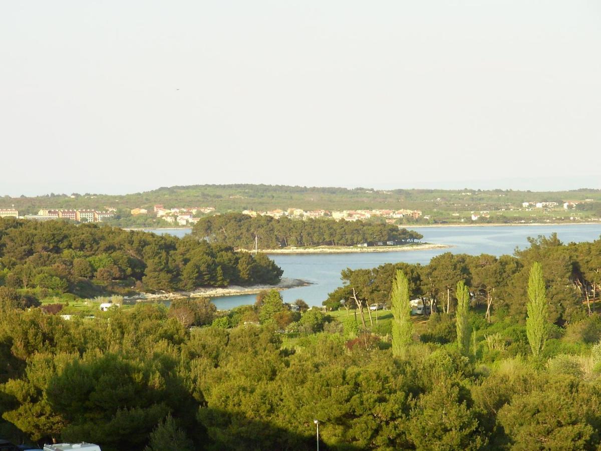 Bentley - Sea-View - 2 Bedroom Apartment Premantura Bagian luar foto