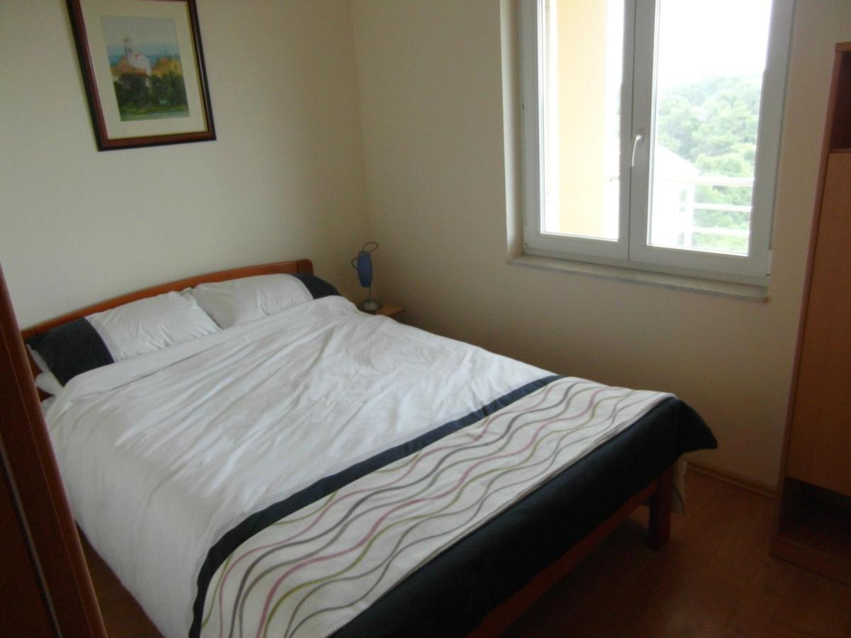 Bentley - Sea-View - 2 Bedroom Apartment Premantura Bagian luar foto